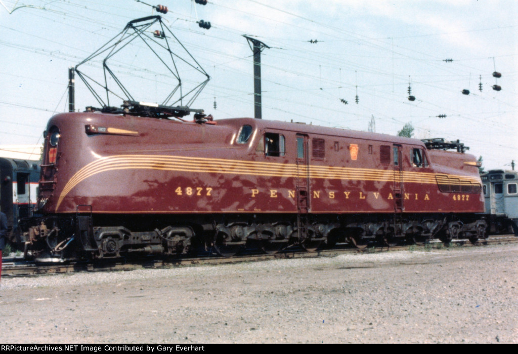 NJT GG1 #4877 - New Jersey Transit